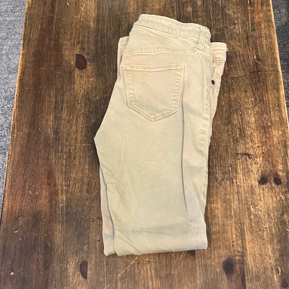 Women’s Tan Pants
